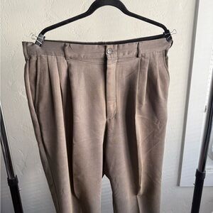 Men's Tan Pleated Pants